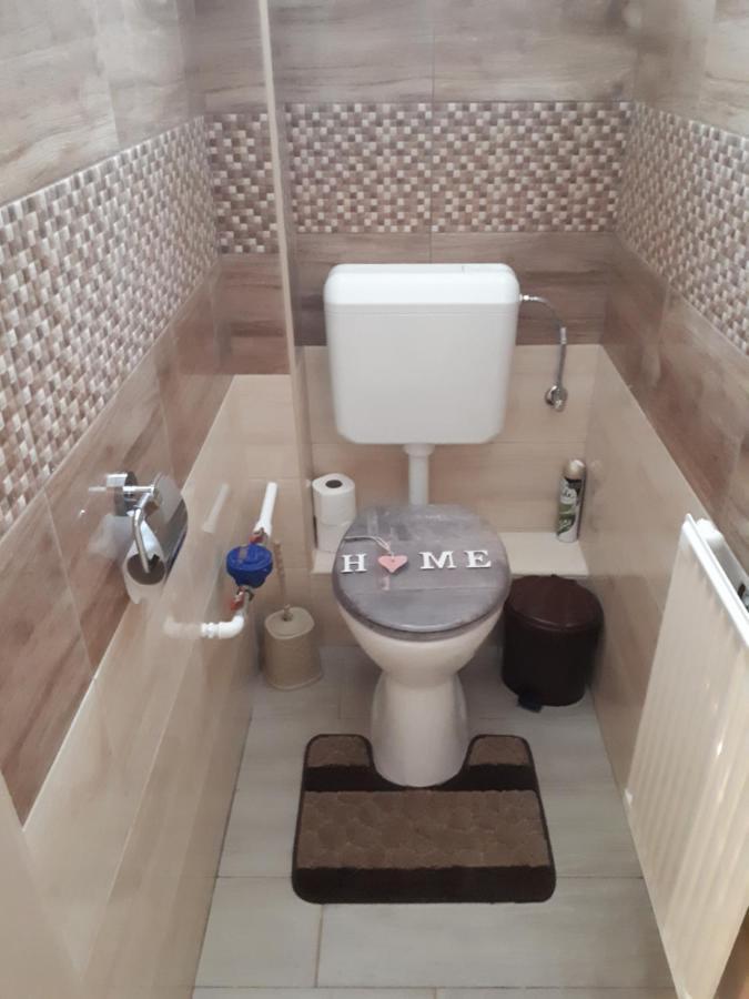 Katalin Apartman Hajdúszoboszló Buitenkant foto
